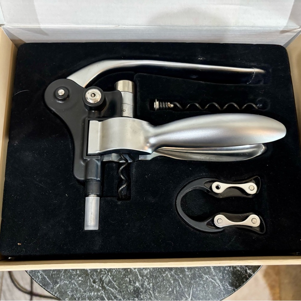 Lever-Style Corkscrew Wine Opener Set - Silver